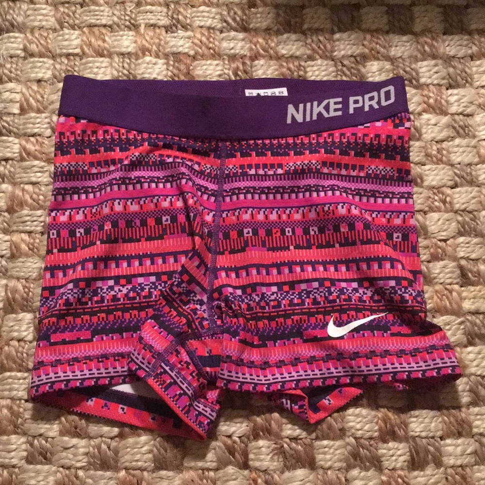 Nike Pro